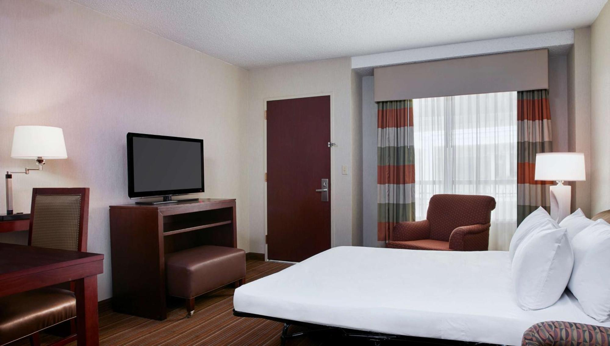 One-Bedroom Premium Suite Two Double Beds Non Smoking,1547399482:JPEG